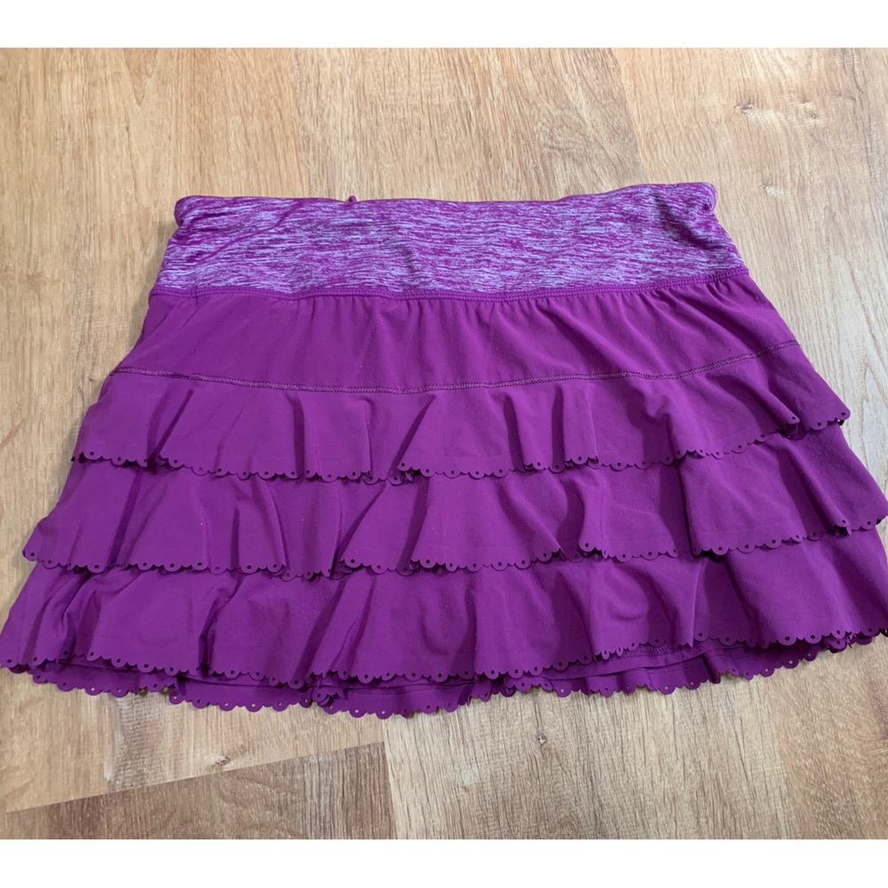 Lululemon skirt short size 4